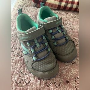 Merrell outback kids shoes 11